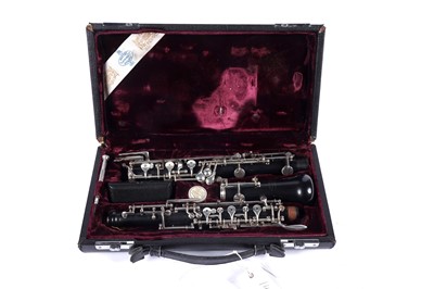 Lot 6 - A Buffet and Crampon oboe