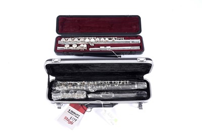 Lot 2 - A Yamaha flute; and a Stagg flute