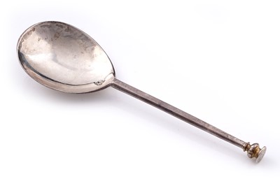 Lot 435 - An Elizabeth I silver seal top spoon