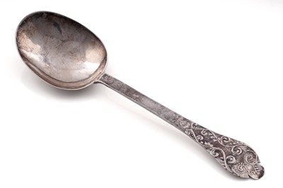 Lot 440 - A rare Charles II/James II Cornish silver lace-back trefid spoon