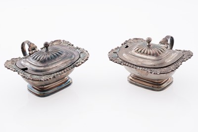 Lot 461 - A pair of George III silver mustard pots