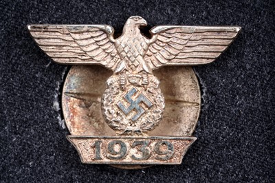 Lot 1099 - A German Second World War clasp to the Iron Cross 1st Class 1939