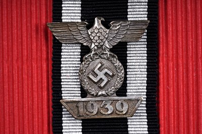 Lot 1105 - A German Second World War clasp to the Iron Cross 2nd Class 1939