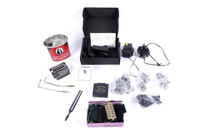 Lot 133 - A quantity of guitar parts