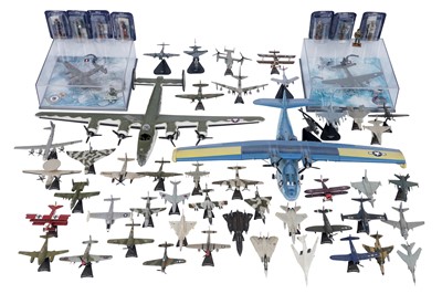 Lot 637 - A collection of diecast model vehicles and figures