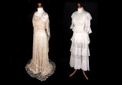 Lot 698 - Early 20th Century lace dresses