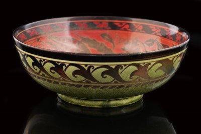 Lot 401 - A Pilkington's Royal Lancastrian bowl