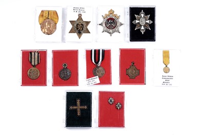 Lot 628 - A selection of Imperial and other medals and badges