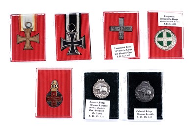 Lot 849 - German First World War and later medals