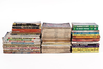 Lot 551 - Science fiction pulp magazines and paperbacks