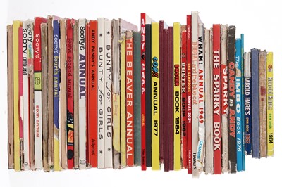 Lot 585 - Children’s annuals
