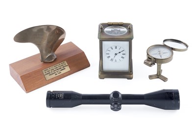 Lot 652 - A selection of collectables
