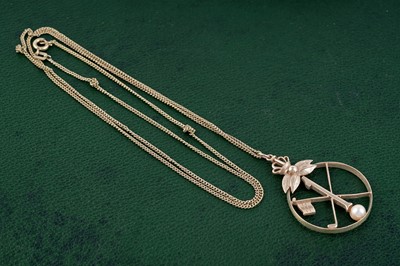 Lot 88 - A 9ct gold commemorative golf "hole in one" or "oneholer" pendant or fob