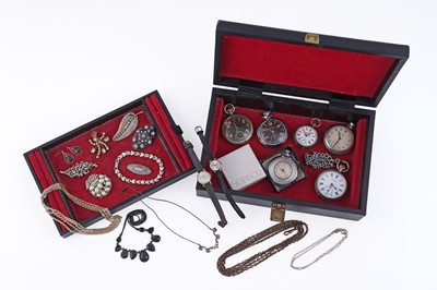 Lot 167 - A selection of pocket watches and costume jewellery