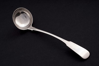 Lot 412 - A Scottish provincial silver toddy ladle