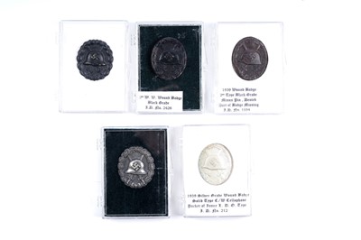 Lot 856 - German Second World War wound badges