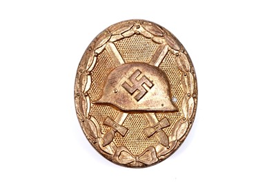 Lot 857 - A German Second World War gold grade wound badge
