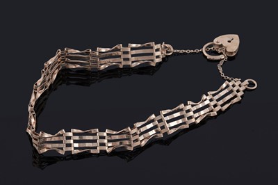 Lot 175 - A 9ct yellow gold gate-link bracelet