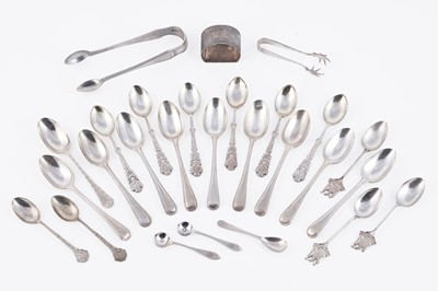 Lot 287 - A selection of silver teaspoons and other items