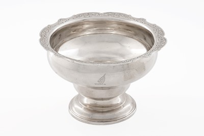 Lot 581 - A George II Scottish silver sugar bowl