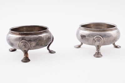 Lot 529 - A rare pair of George II Scottish provincial silver salts