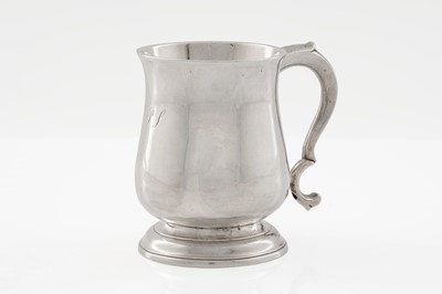 Lot 591 - A George II small Scottish silver mug