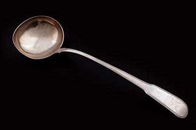 Lot 605 - An early 19th Century Indian colonial silver soup ladle