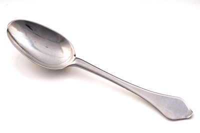 Lot 562 - A rare Queen Anne Scottish provincial silver wavy-end or dognose spoon