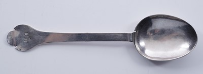Lot 558 - A rare William and Mary Scottish silver trefid spoon