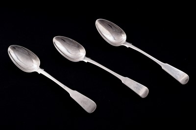 Lot 625 - A set of three George IV Scottish provincial silver tablespoons