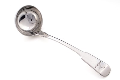 Lot 638 - A rare George IV/William IV Scottish provincial silver toddy ladle