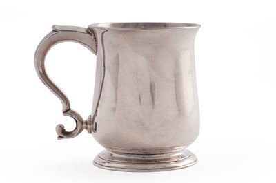 Lot 589 - A George II Scottish silver mug