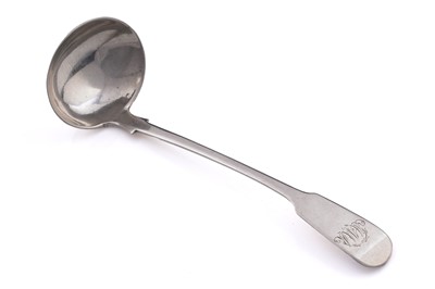 Lot 640 - A rare George IV Scottish provincial silver toddy ladle