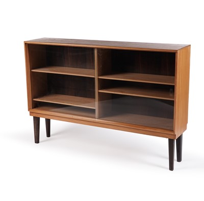 Lot 11 - Gordon Russell for Russell of Broadway: a pair of oak bookcases