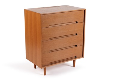 Lot 13 - John and Sylvia Reid for Stag: a ‘C’ range oak chest of drawers