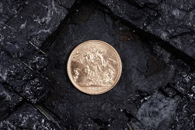 Lot 241 - An Elizabeth II 1974 gold sovereign