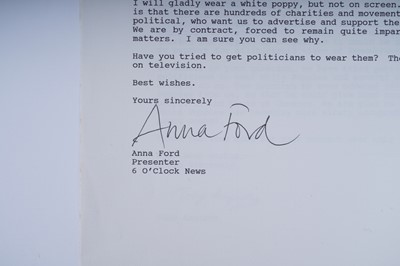 Lot 272 - Autographs: a collection of correspondence to various celebrities and politicians