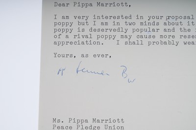 Lot 272 - Autographs: a collection of correspondence to various celebrities and politicians
