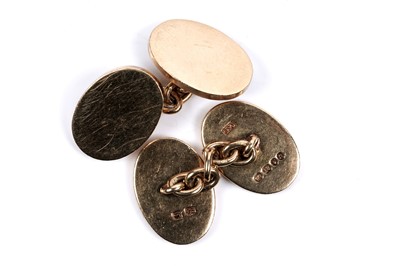 Lot 196 - A pair of 18ct yellow gold cufflinks