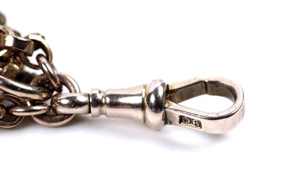 Lot 877 - A Victorian 9ct yellow gold muff chain