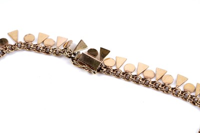 Lot 948 - An Egyptian gold fringe necklace