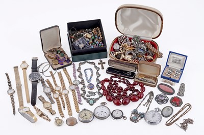 Lot 173 - Early 20th Century and later costume jewellery and watches