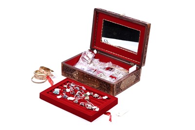 Lot 225 - A collection of contemporary gem set jewellery