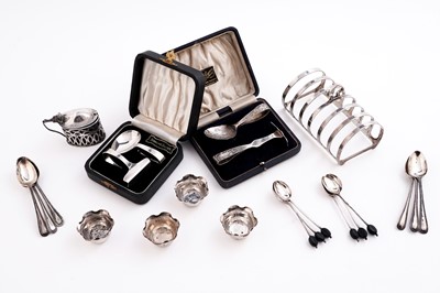 Lot 499 - Early 20th Century silver christening and other items