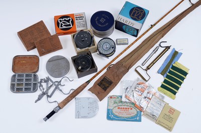 Lot 310 - A collection of fishing tackle