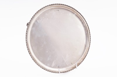 Lot 194 - A George V silver salver