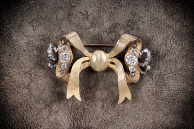 Lot 854 - A Victorian diamond ribbon bow pattern brooch