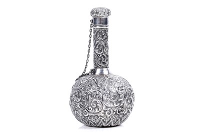 Lot 725 - A late Victorian silver toilet water or scent bottle