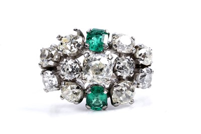 Lot 855 - A Victorian emerald and diamond dress ring