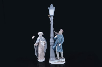 Lot 382 - Two Lladró ceramic figures